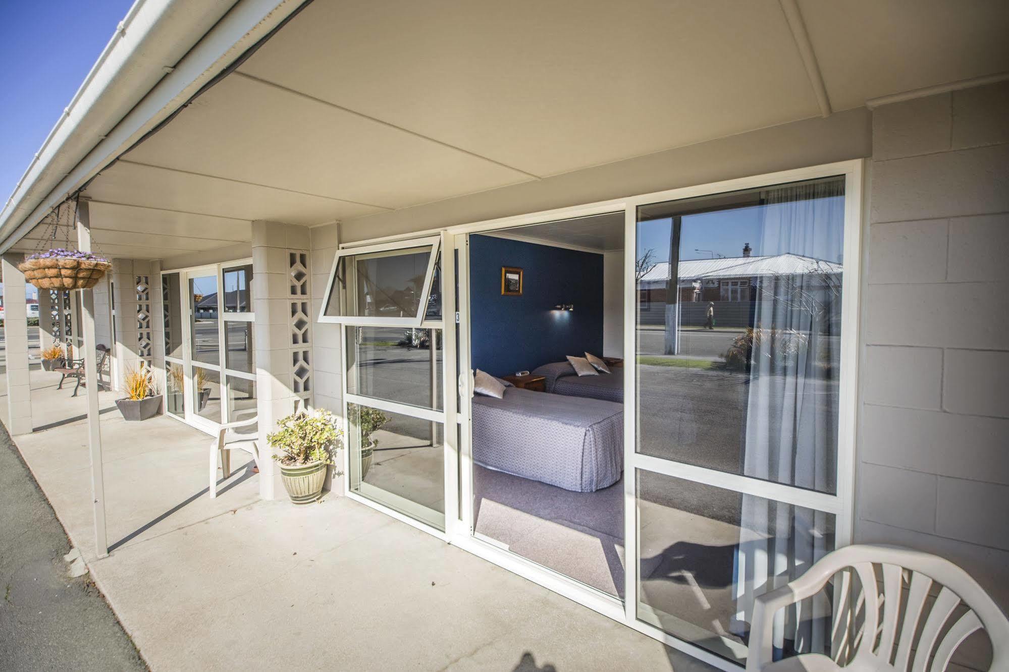 אואהמרו Aaa Thames Court Motel מראה חיצוני תמונה